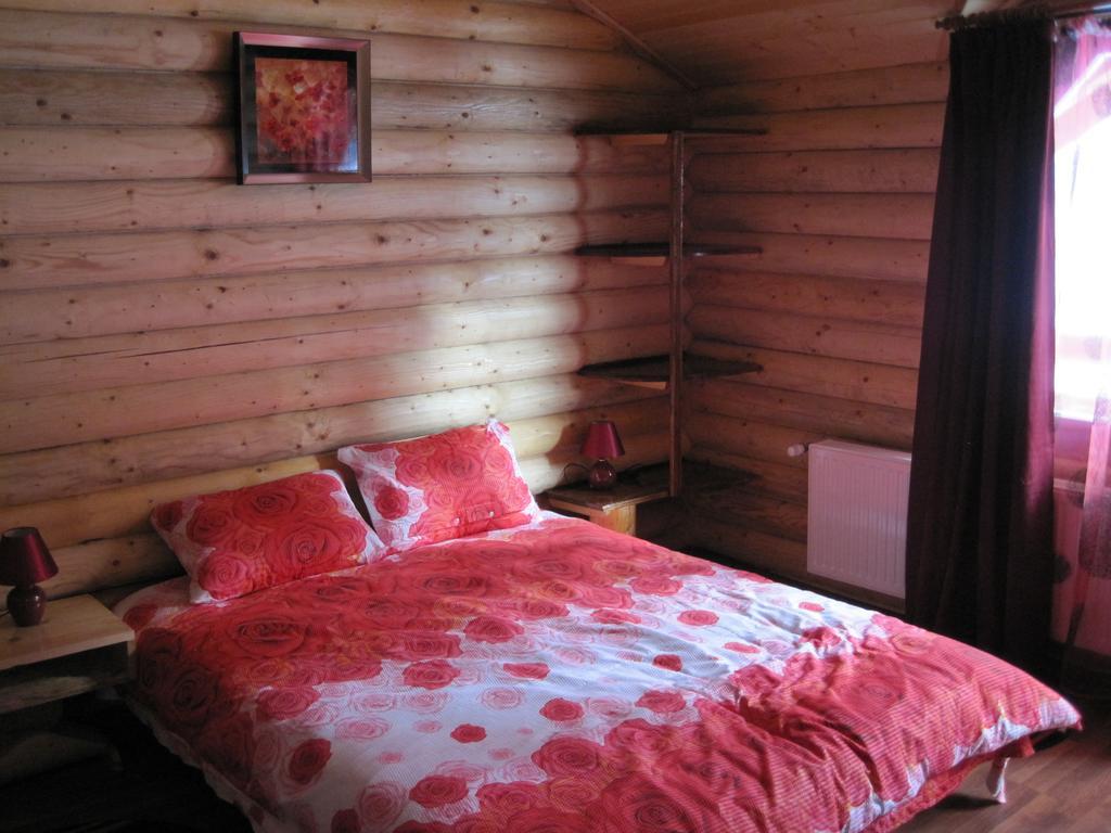 Cabana Bradul Rodna Esterno foto