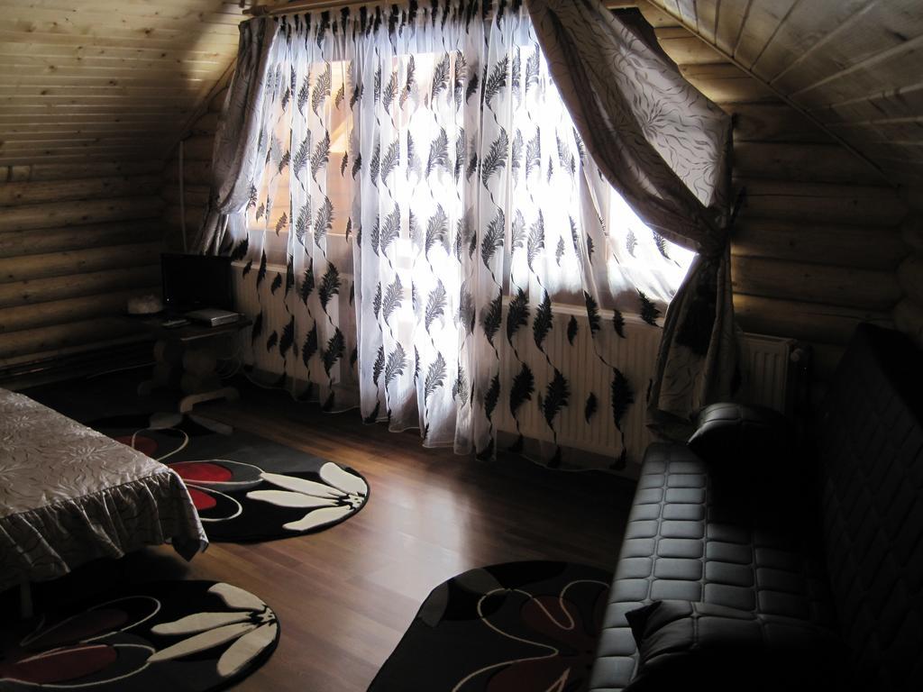 Cabana Bradul Rodna Esterno foto