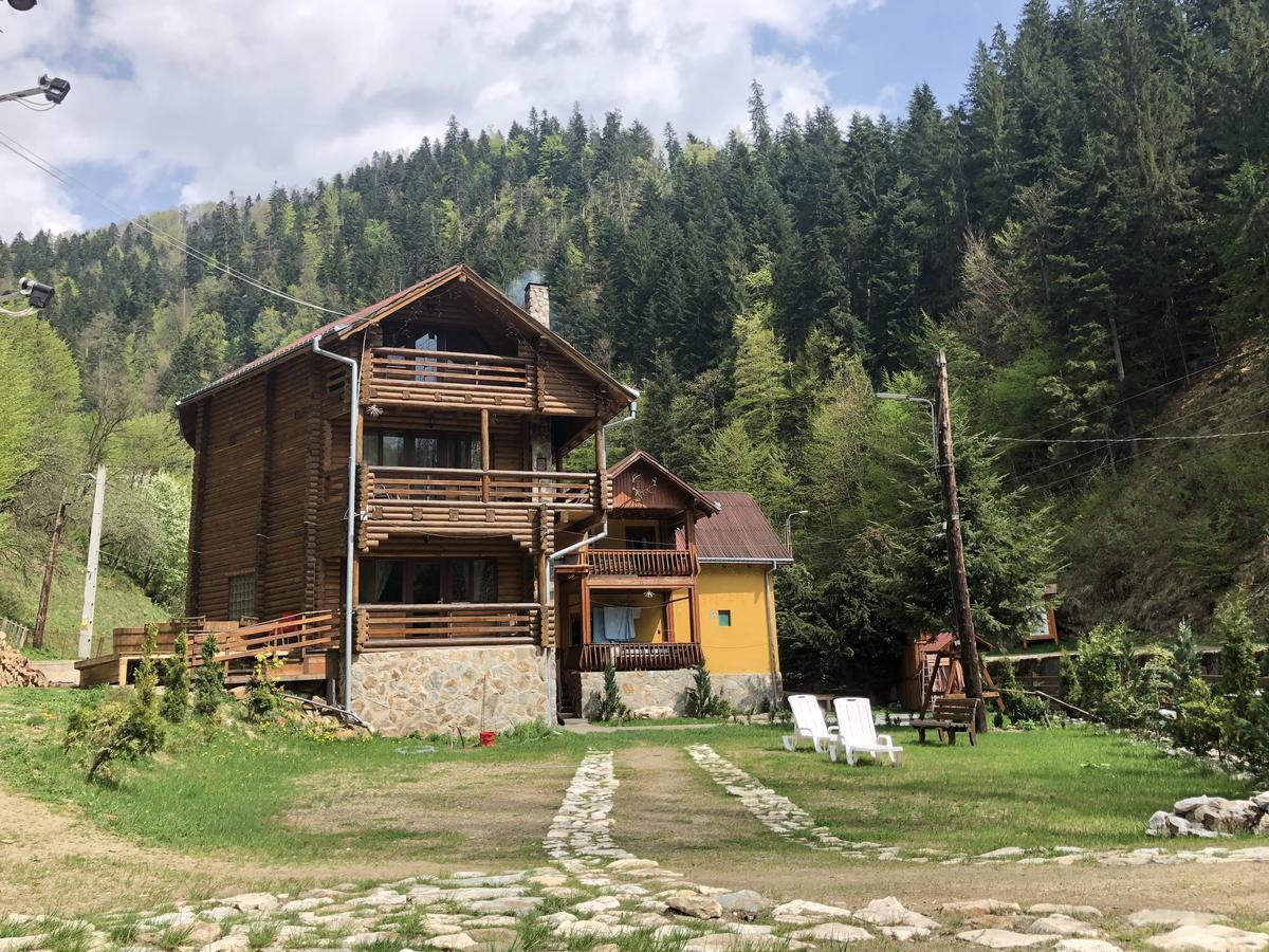 Cabana Bradul Rodna Esterno foto